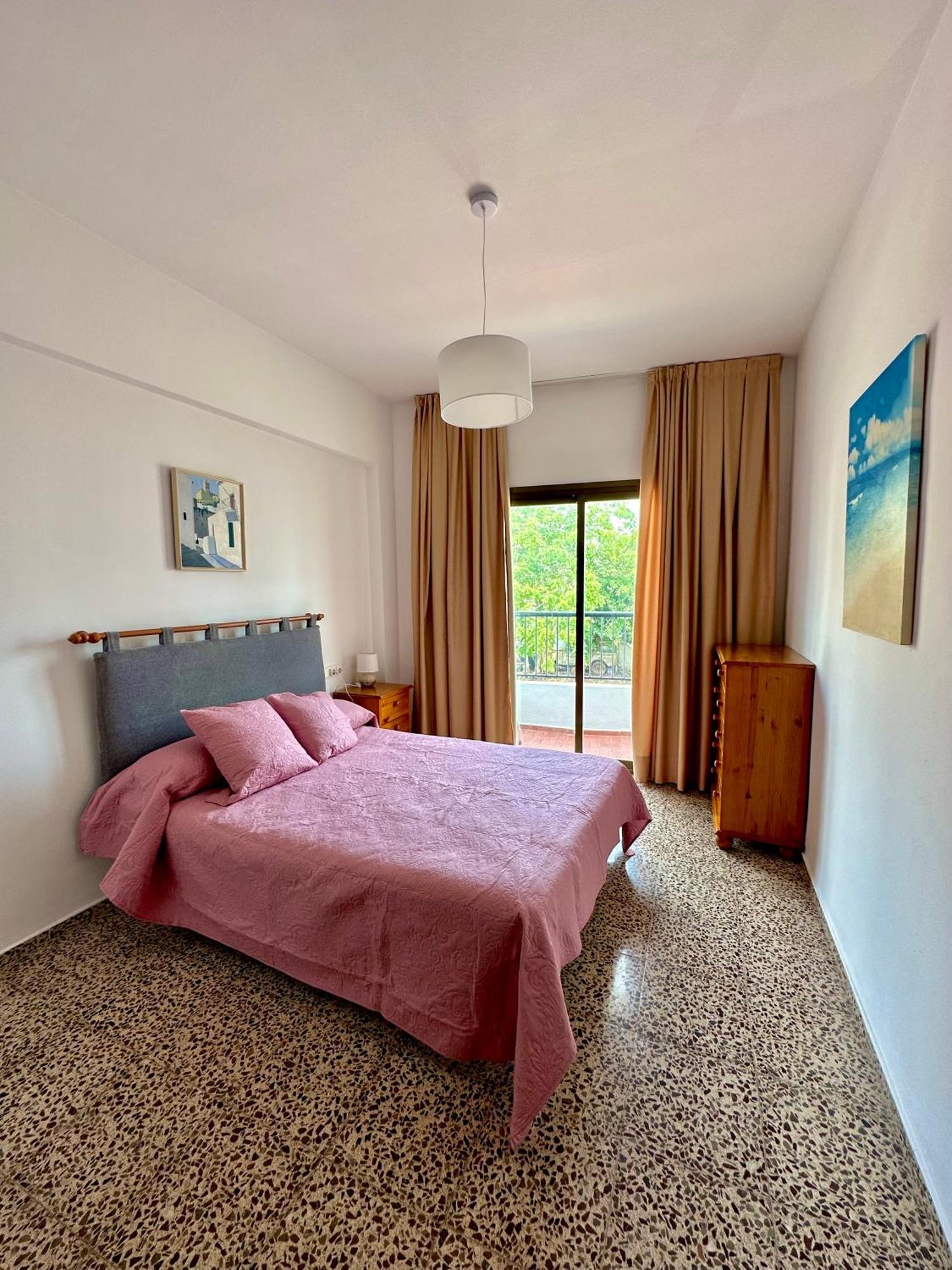 Hostal Y Apartamentos Santa Eulalia Santa Eularia des Riu Bagian luar foto